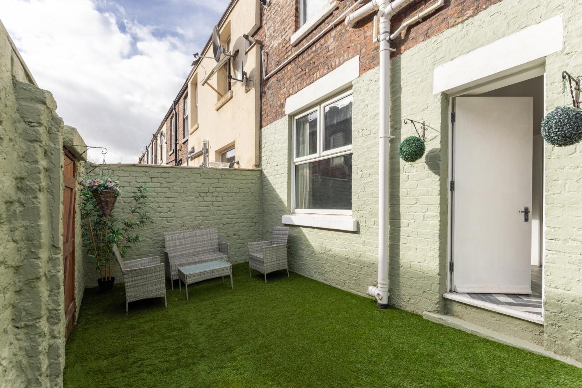 Arkles House - Air Host & Stay - Anfield Liverpool Exterior foto